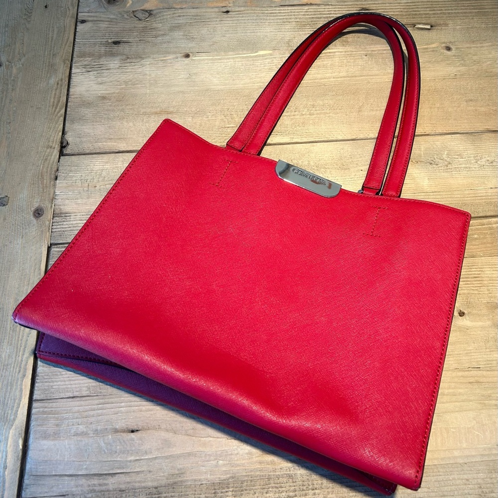 Calvin Klein handbag, saffiano leather, 6 pocket